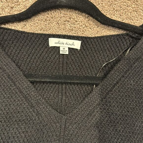 White Birch V neck sweater super soft balloon sleeves size M - Picture 6 of 8